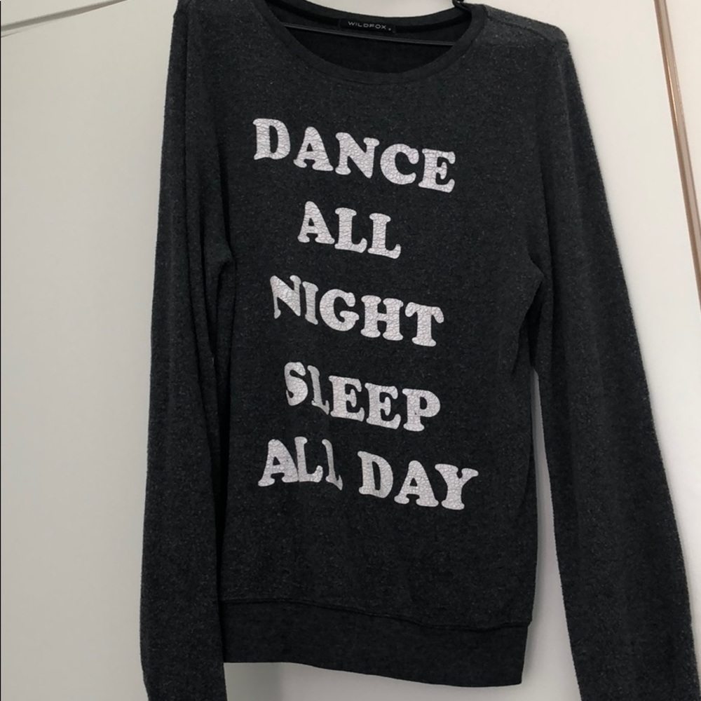 *Final Sale Price* WILDFOX sweatshirt. Size small